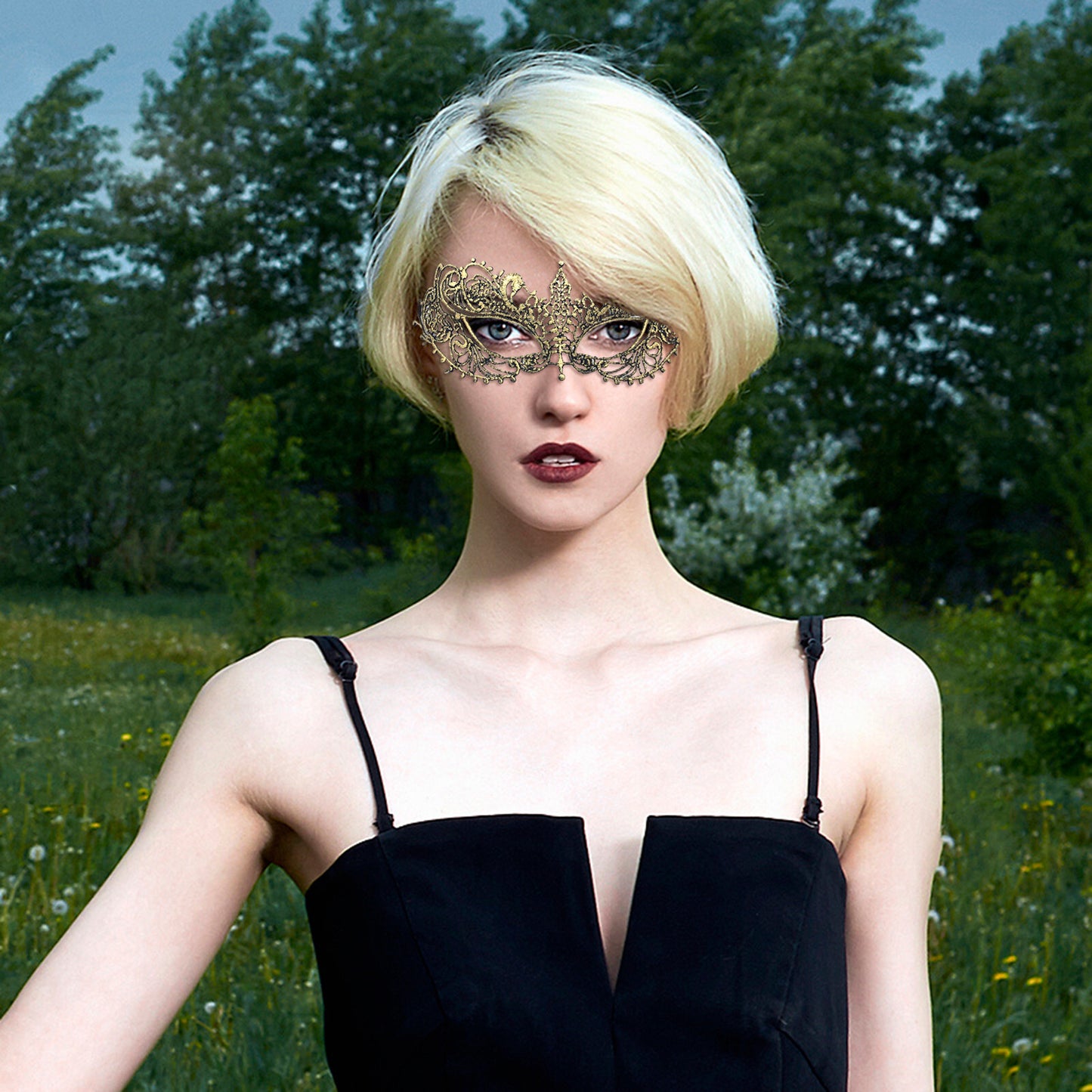 Boniskiss 4PCs Women's Venetian Gold Lace Mask Set - Party Masquerade Mardi Gras Eye Mask Set