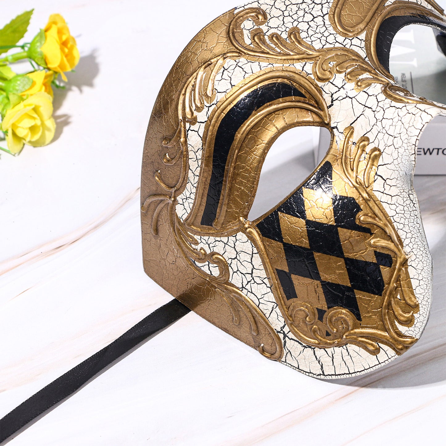 Boniskiss Men's Acanthus Checkerboard Pattern Mask - Venetian Phantom of the Opera Costume Half Face Mask for Masquerade & Ball