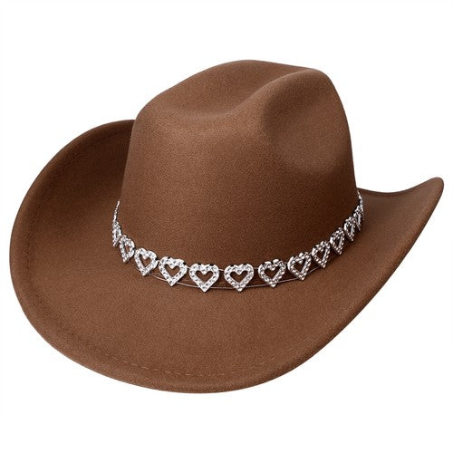 Retro Cowgirl Hat with Heart-Shaped Chain - Boniskiss