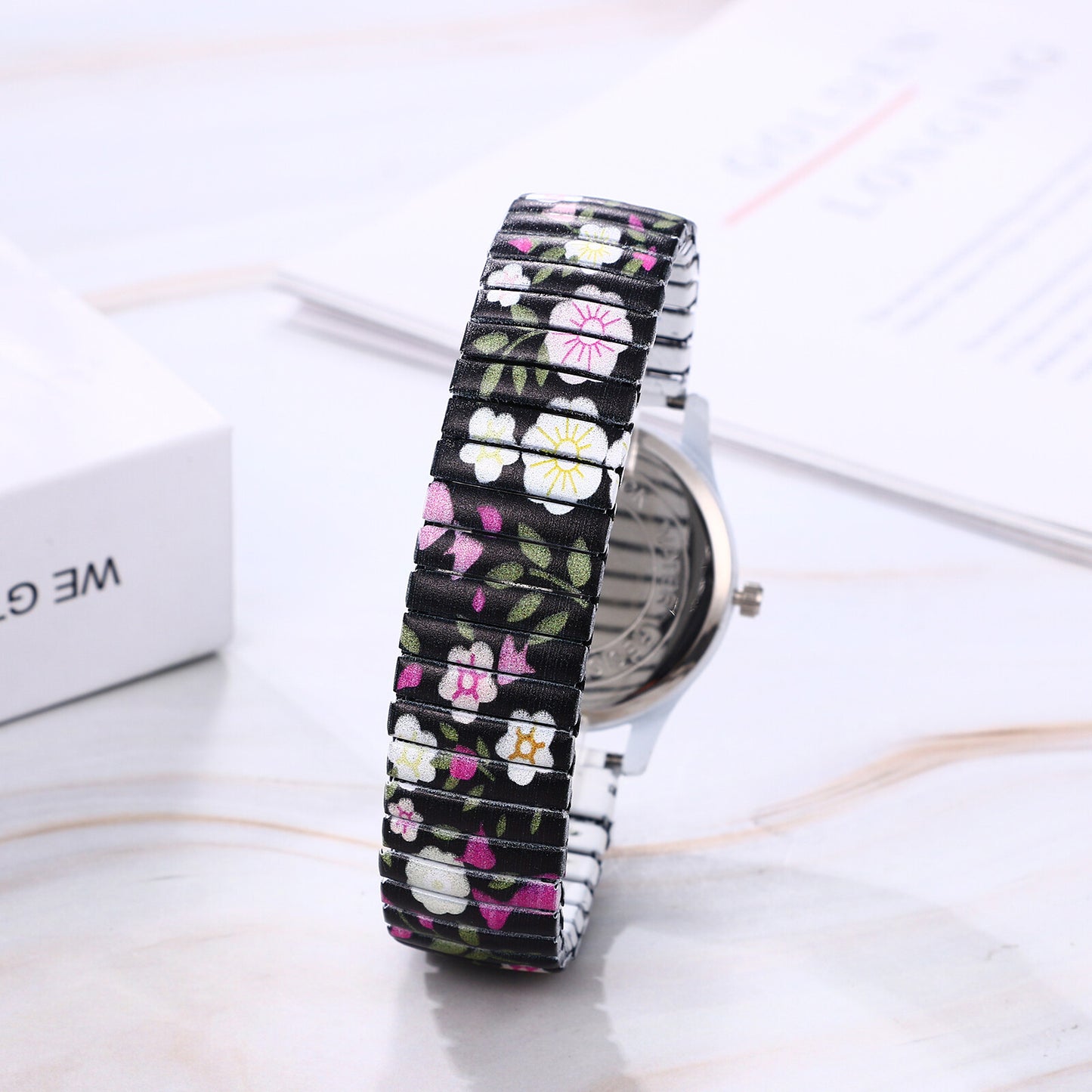 Boniskiss "Blossoms" Women's BohoPrinted Elastic Band Wrist Watch