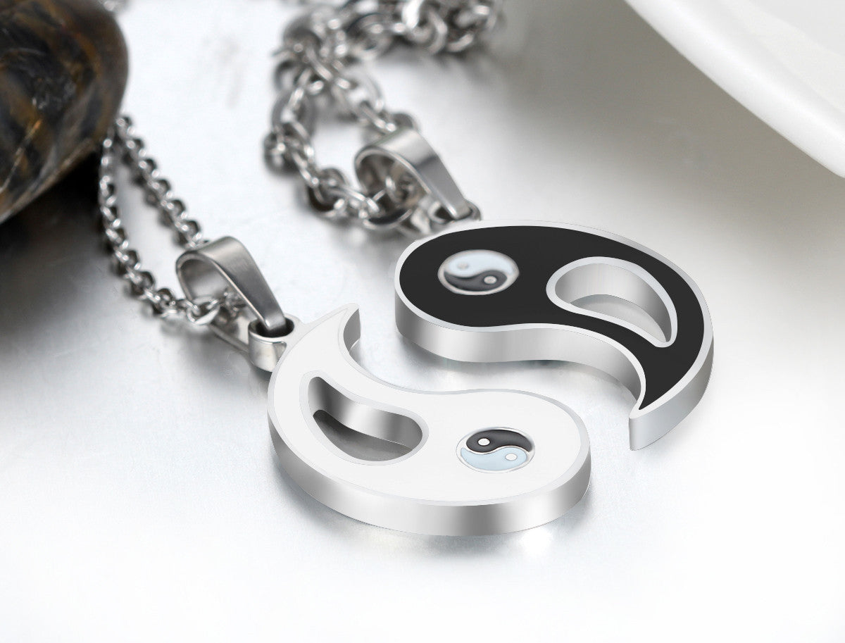 Boniskiss 2pcs Matching Friendship Best Friends Ying Yang Pendant Necklaces Set, 18 and 22 inch Chain, Valentine's Gift, Black Silver