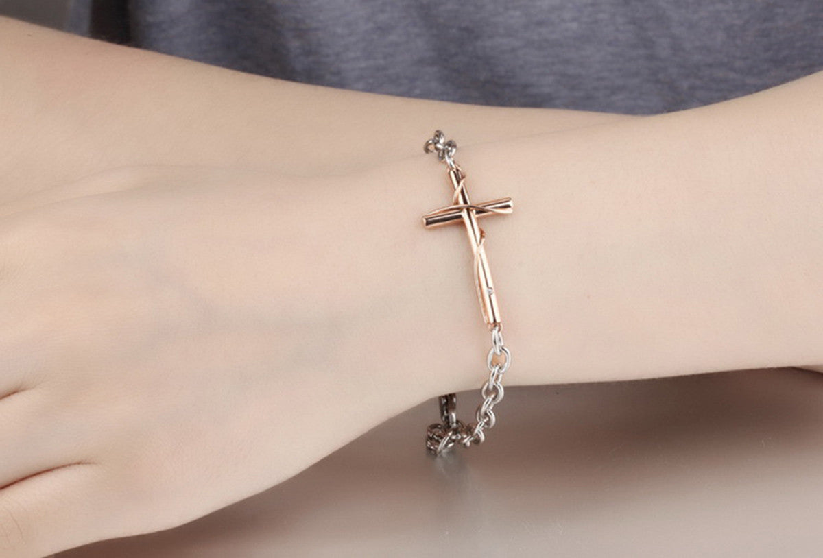 Pulsera Boniskiss de acero inoxidable para hombre y mujer, con dije de cruz, ideal como regalo de Navidad.